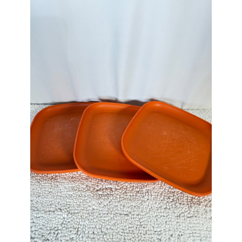 Vintage‎ Tupperware Orange Square Plates Set of 3 Retro 8 Inch Plastic 1534-10